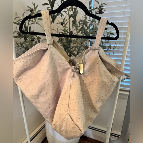 Furla Elisabeth Ostrich hobo bag %100 percent leather - Picture 3 of 16